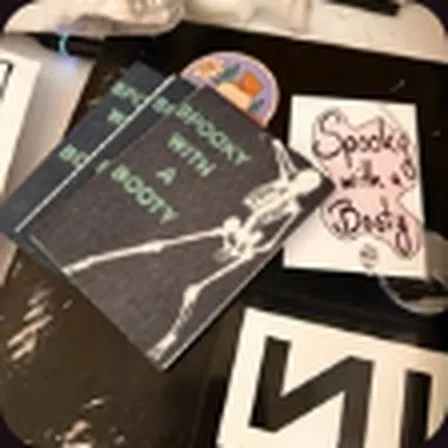 Store data, add-on thumbnail, magnified, old site, phone view. Enlarged 4 times, the old thumbnail shows a sticker, a decal and a band logo as much as the product.
