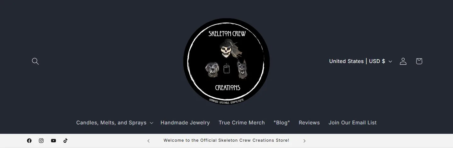 Home, announcement bar and header, old site, desktop view. A 425 px round logo, a country and currency selector, account and cart icons and a menu row, then a gray two-slide announcement slider that opened with a welcome line.