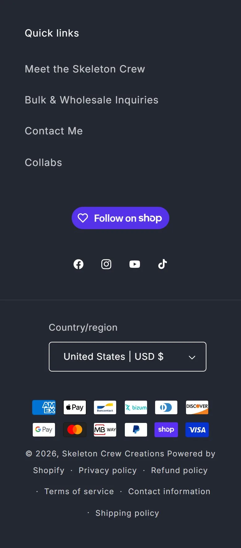 Home, footer, old site, phone view. One Quick links row, social icons, a country selector, payment icons including European methods, and five policy links.